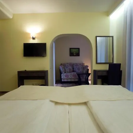 аква варвара Hotel